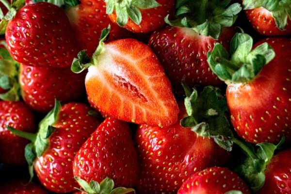 STRAWBERRY USA AND Québec